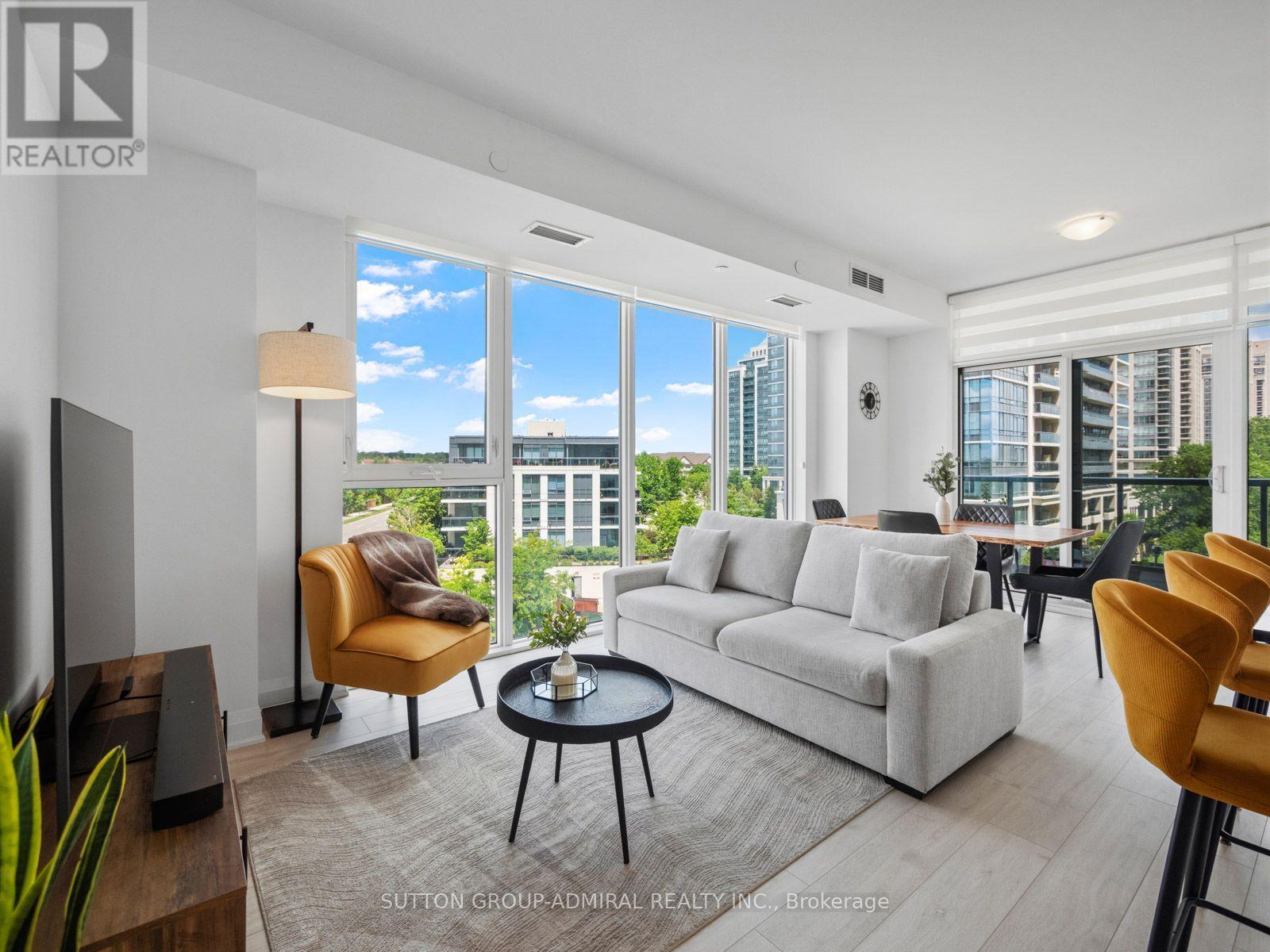 #413 10 GATINEAU DRIVE - Image 7