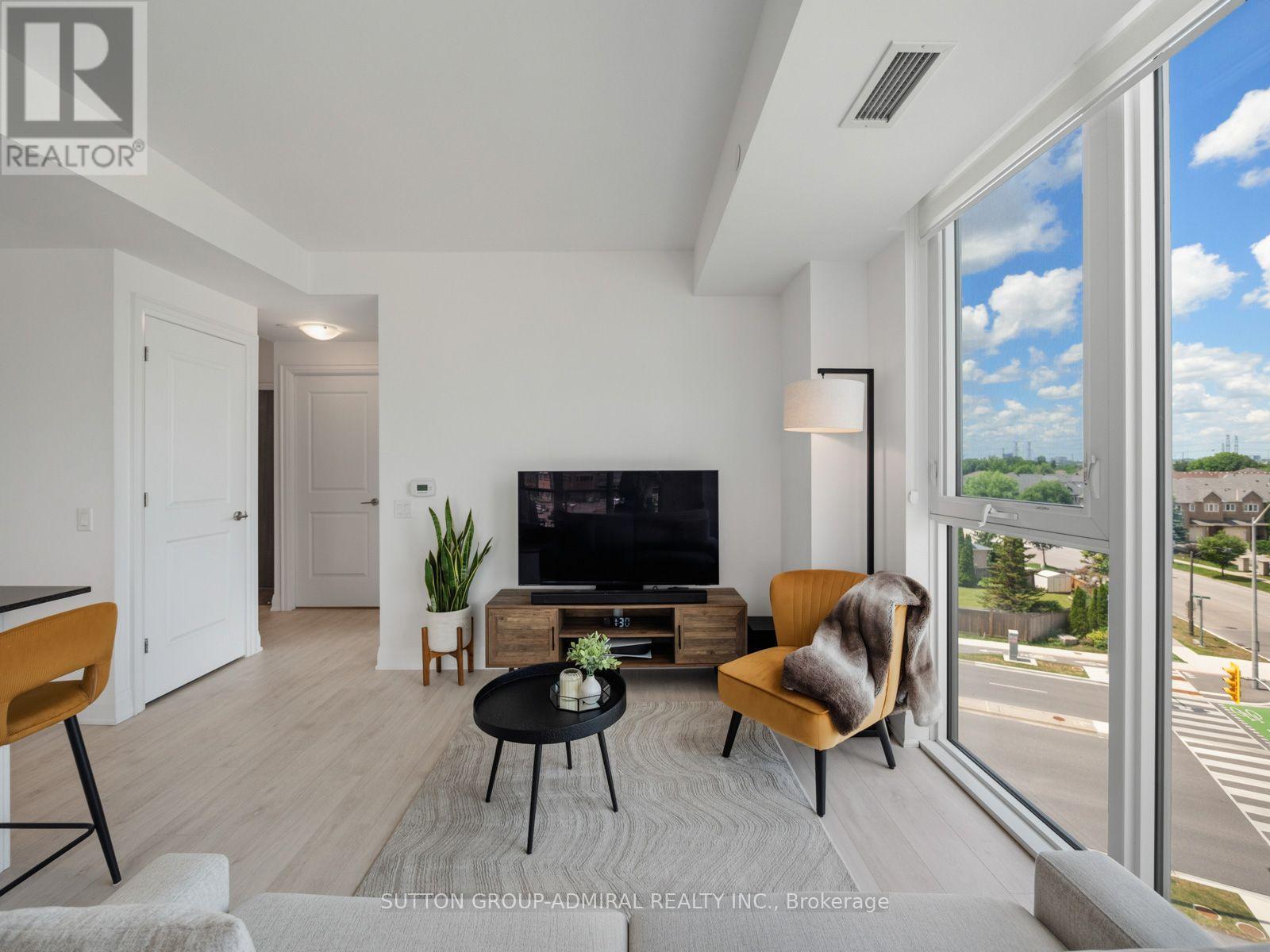 #413 10 GATINEAU DRIVE - Image 9