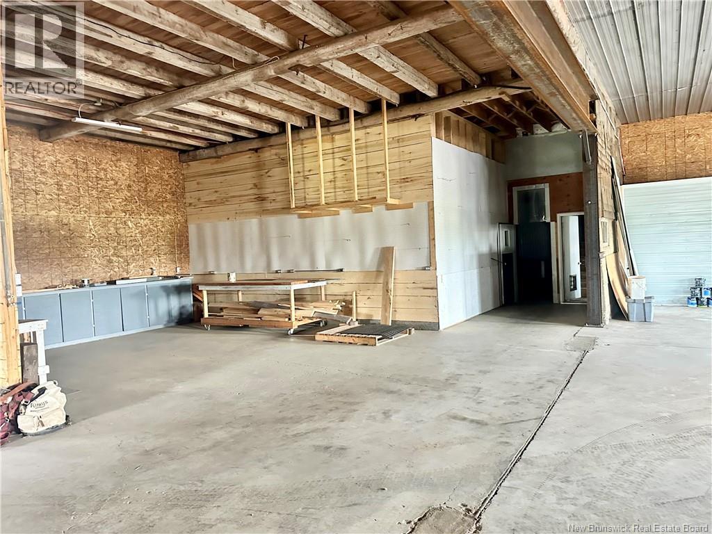 480 North View Road - 35