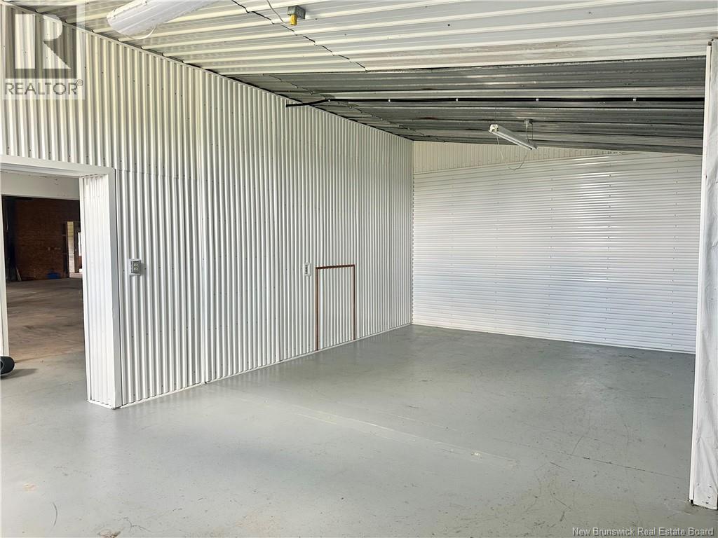 480 North View Road - Image 37