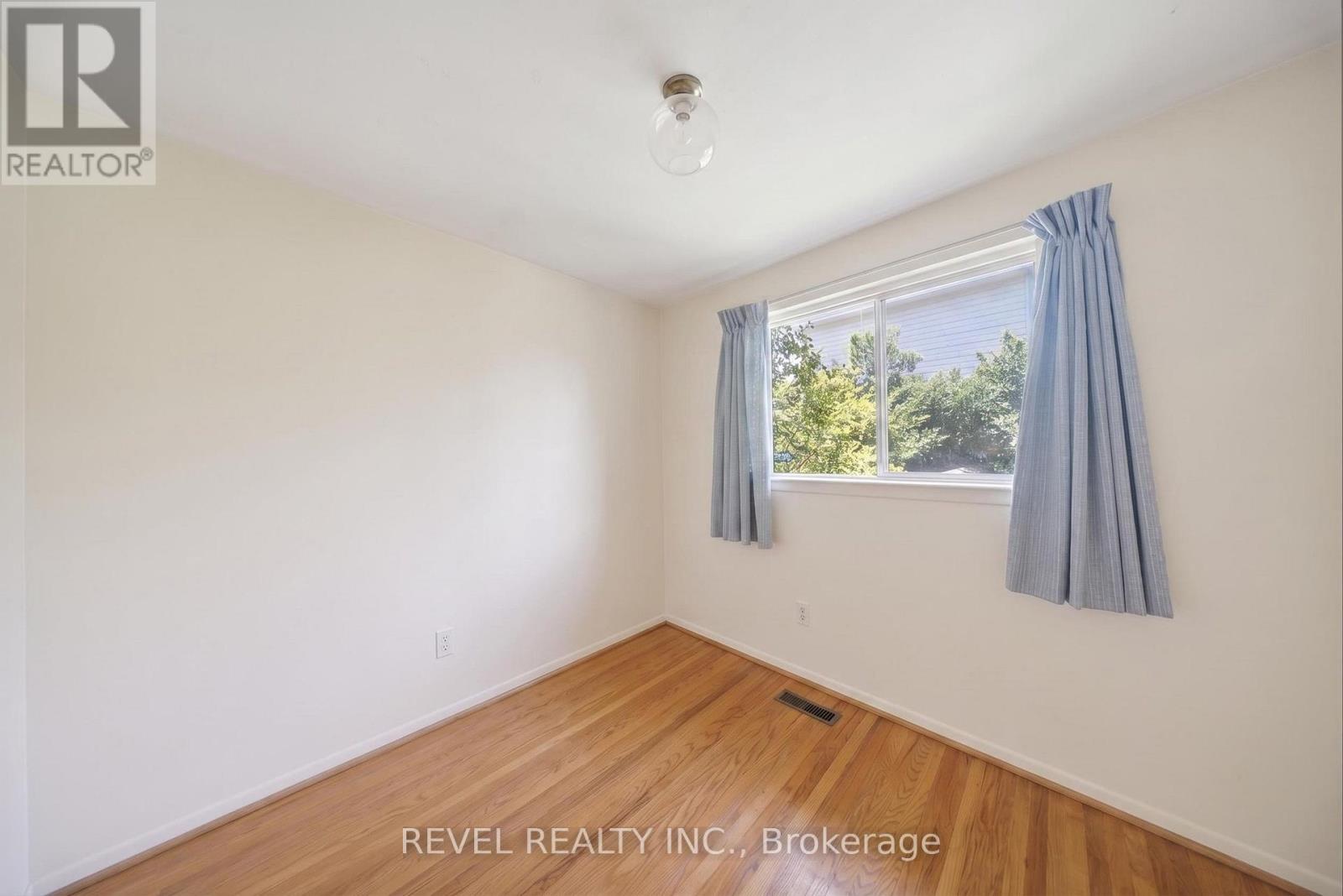 9 DELORAINE DRIVE - Image 15