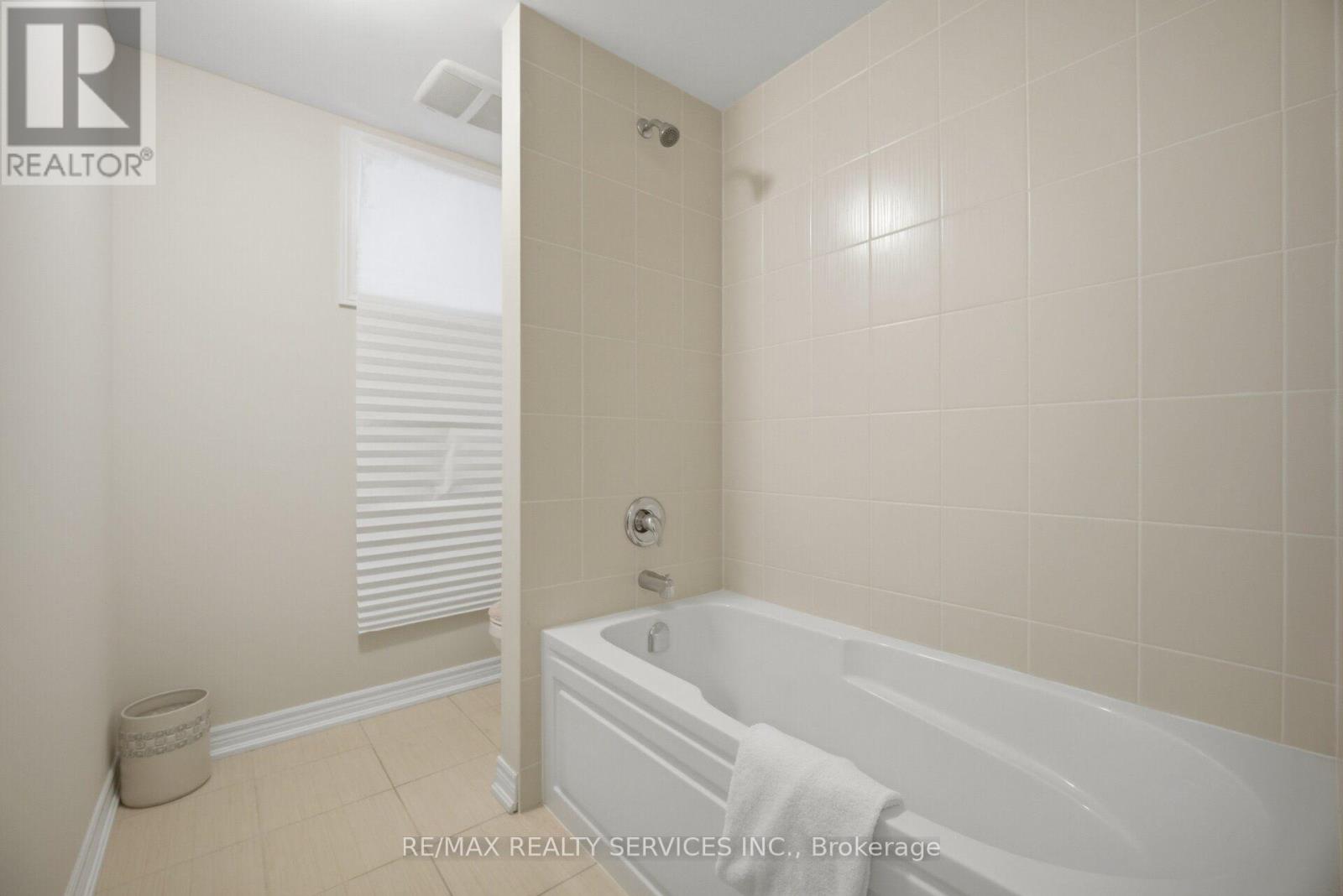 164 BONNIEGLEN FARM BOULEVARD - Image 25
