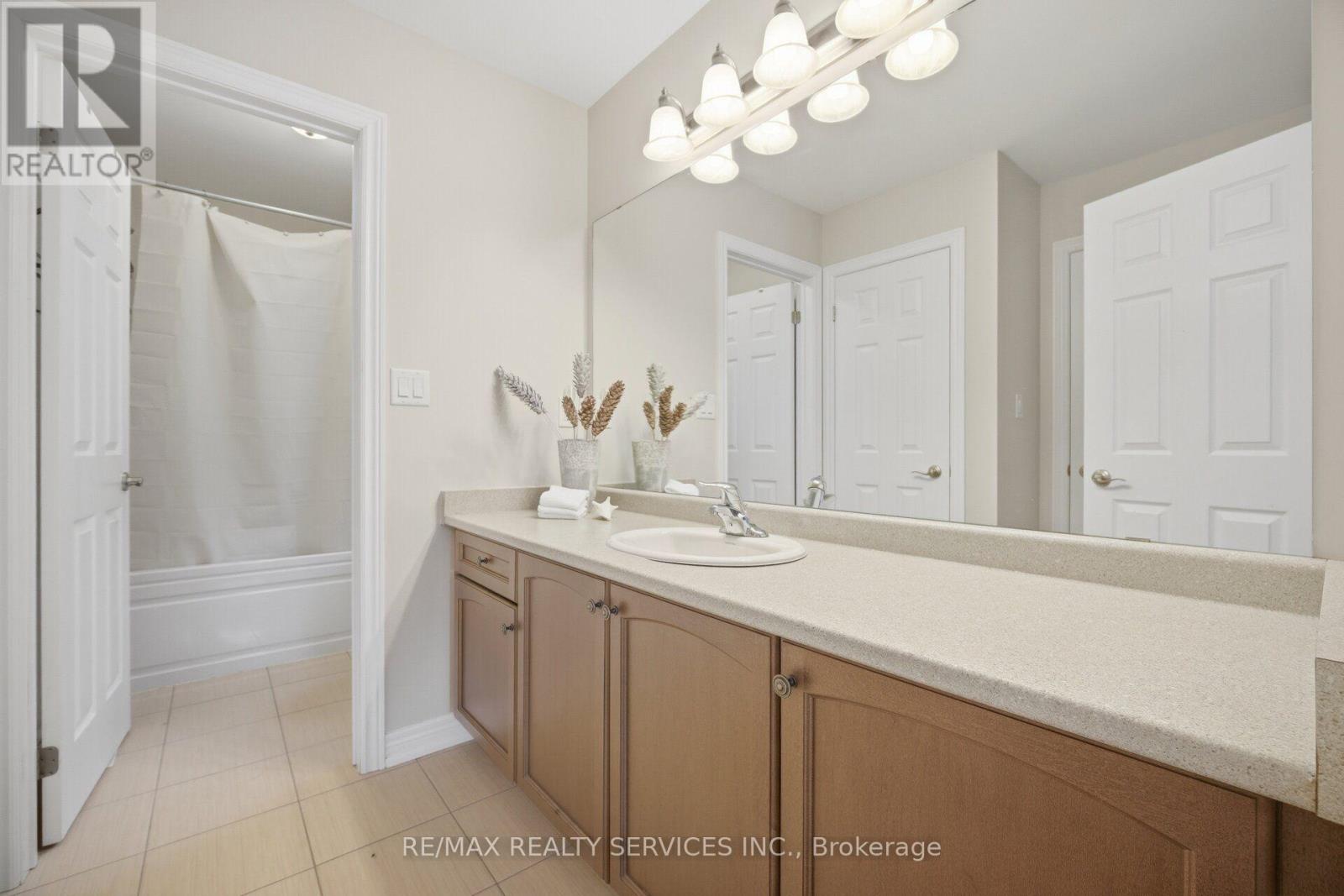 164 BONNIEGLEN FARM BOULEVARD - Image 37
