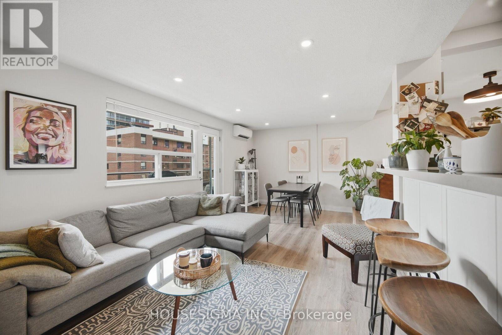 #801 15 ELIZABETH STREET N - 22