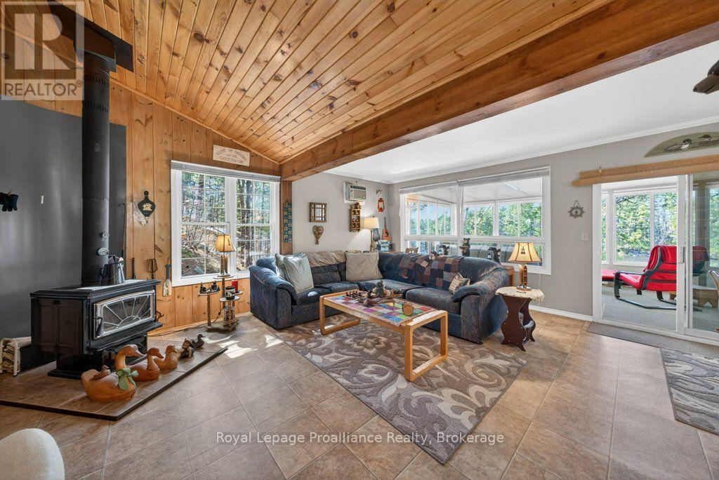1038A BROWN'S LANE - 19