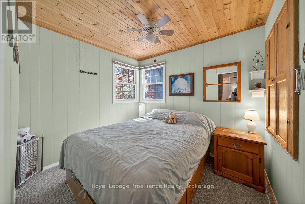 1038A BROWN'S LANE - 22
