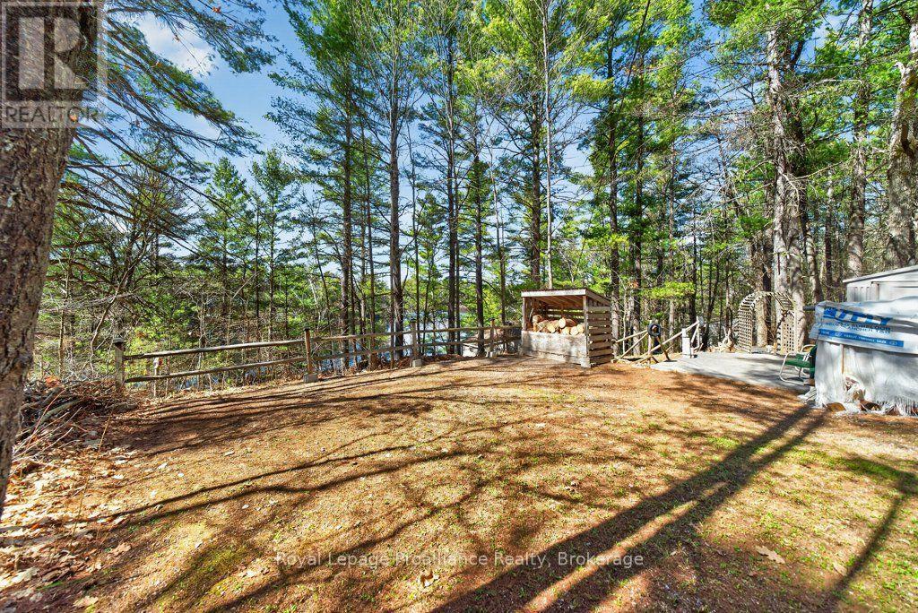 1038A BROWN'S LANE - 37