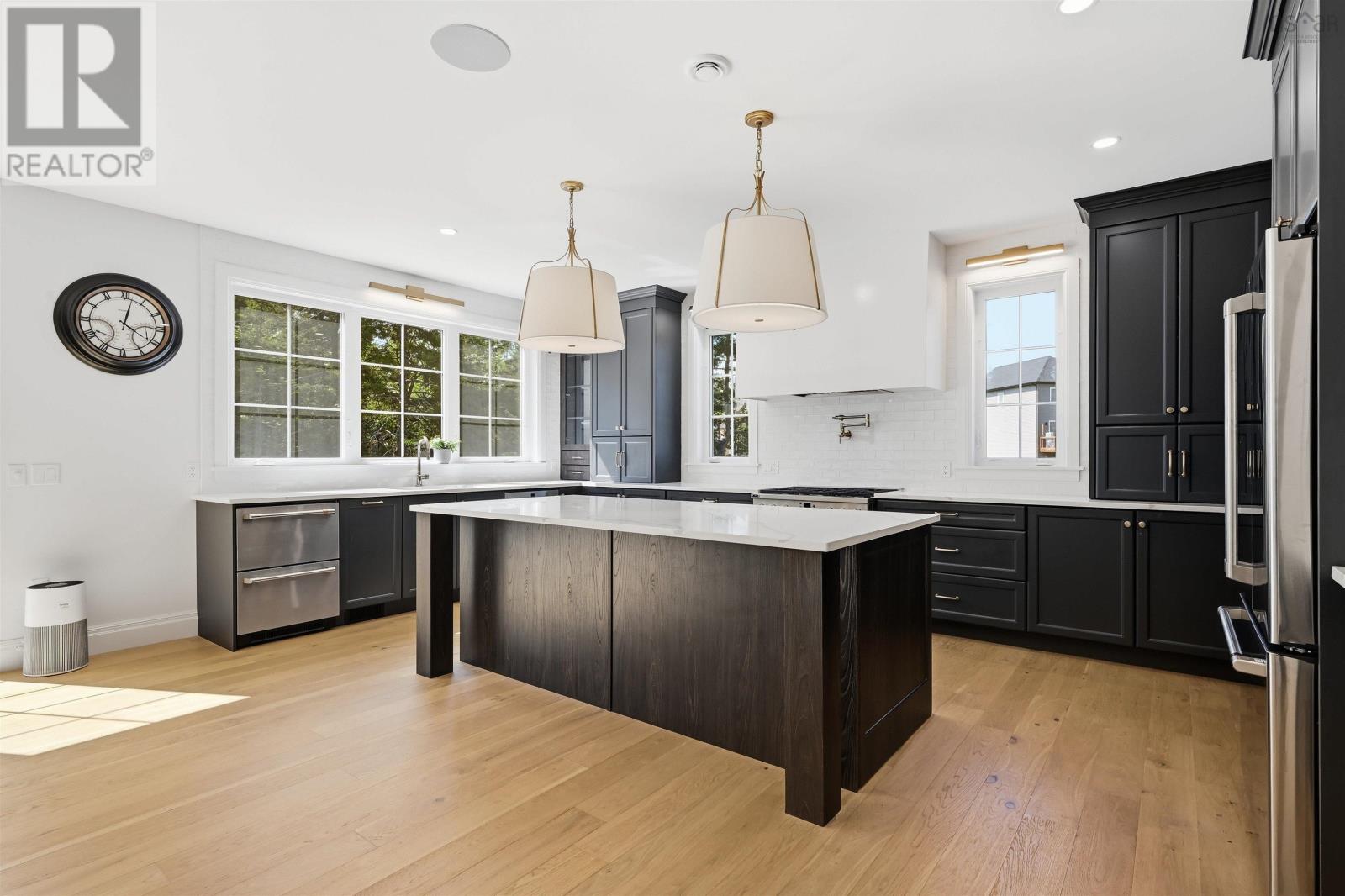 72 Element Court - 13