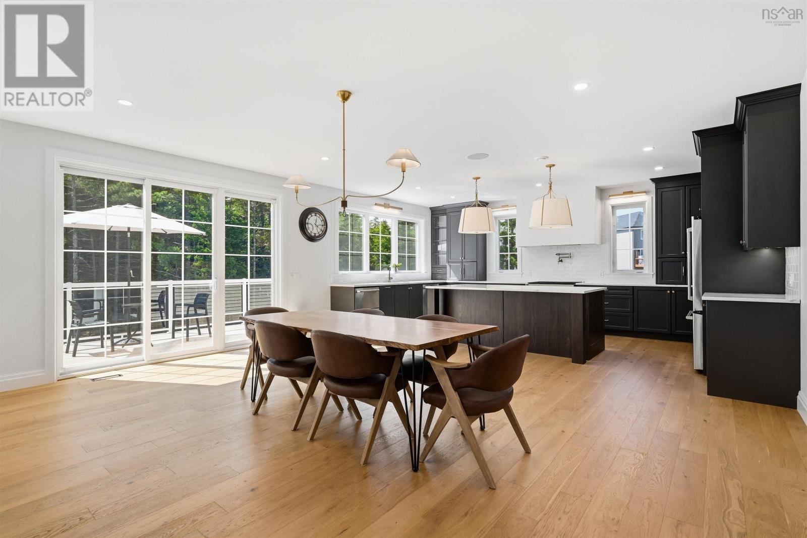72 Element Court - 11