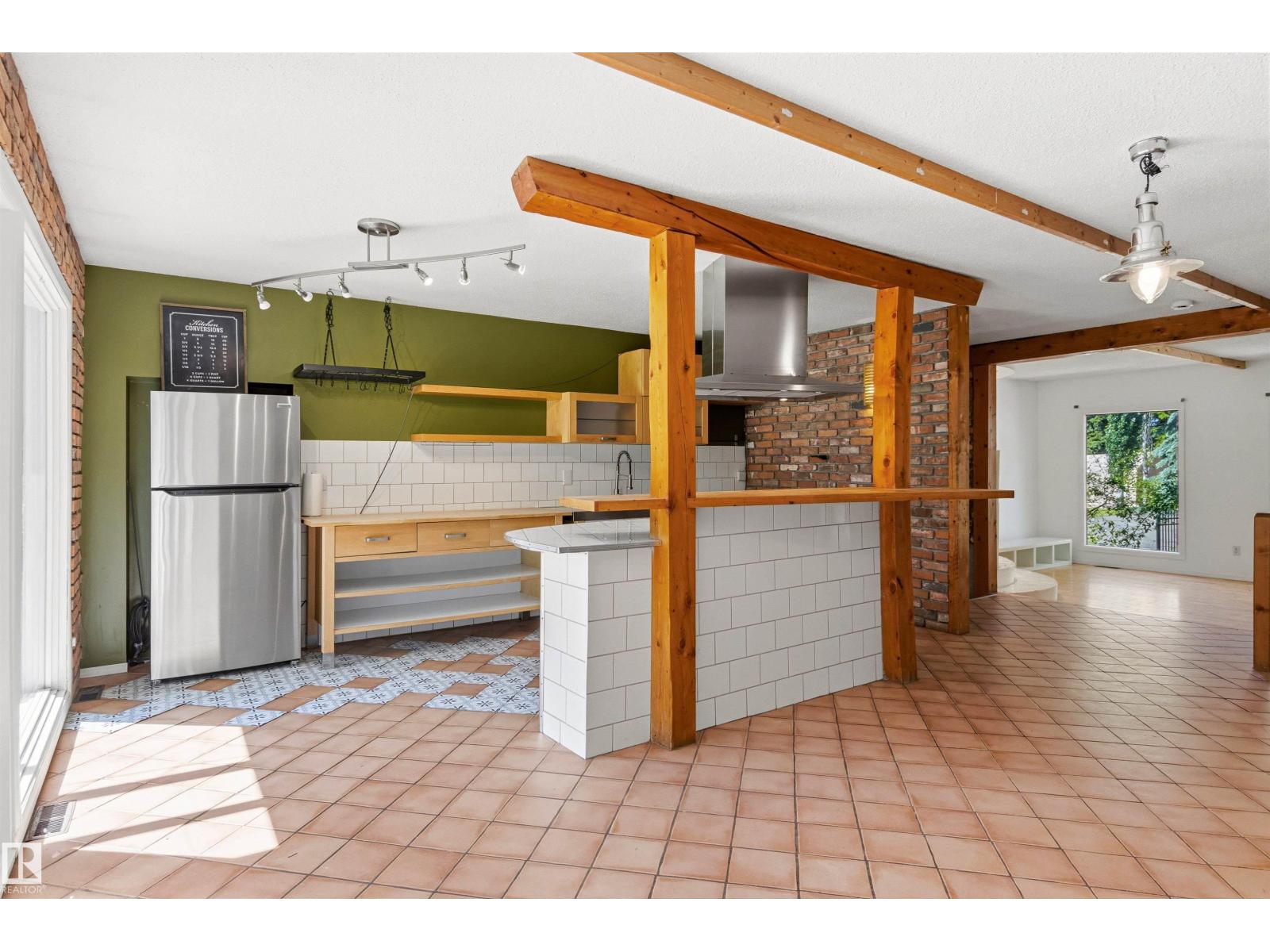 107 GRANDISLE RD NW - 21