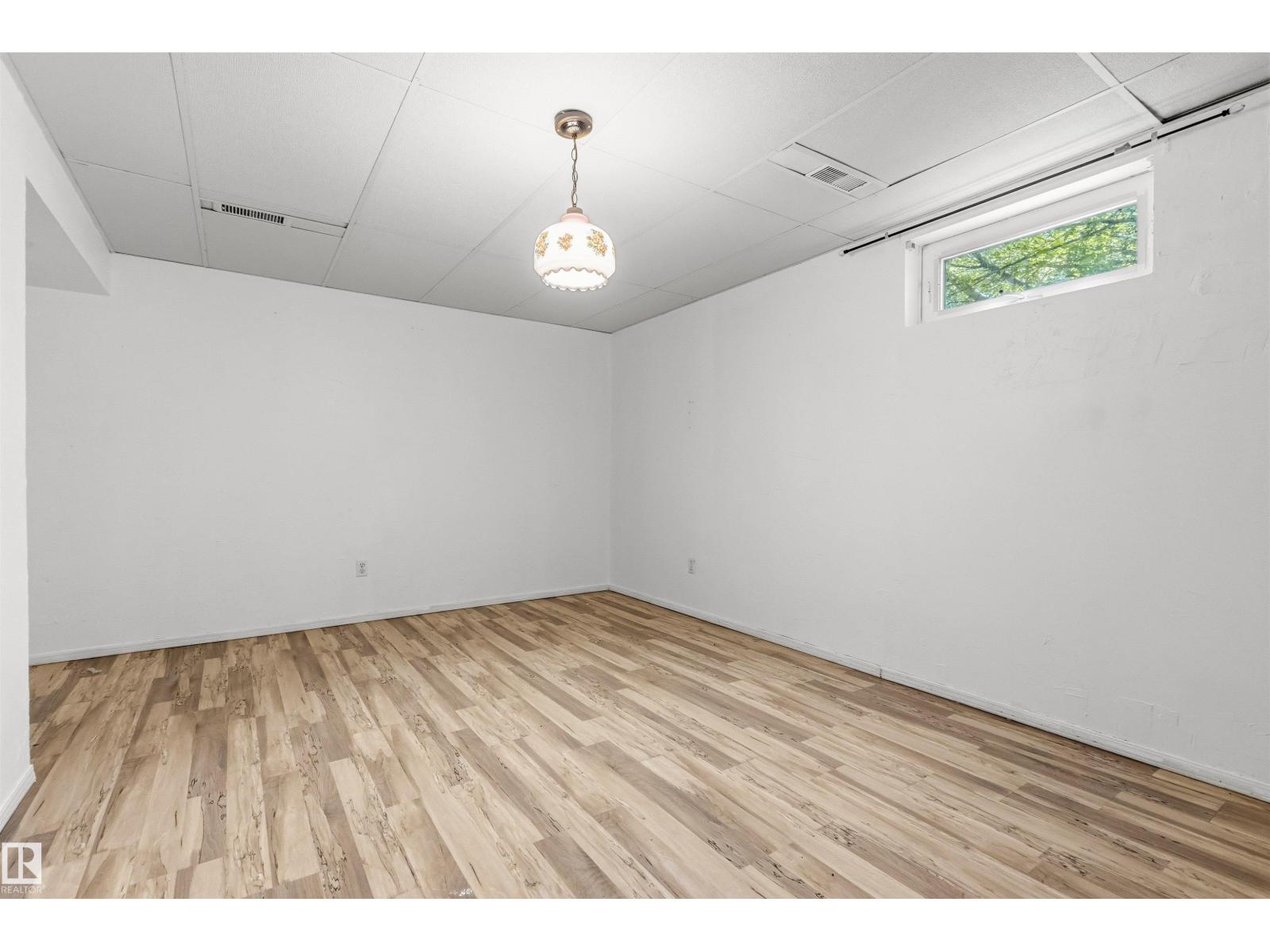107 GRANDISLE RD NW - 53