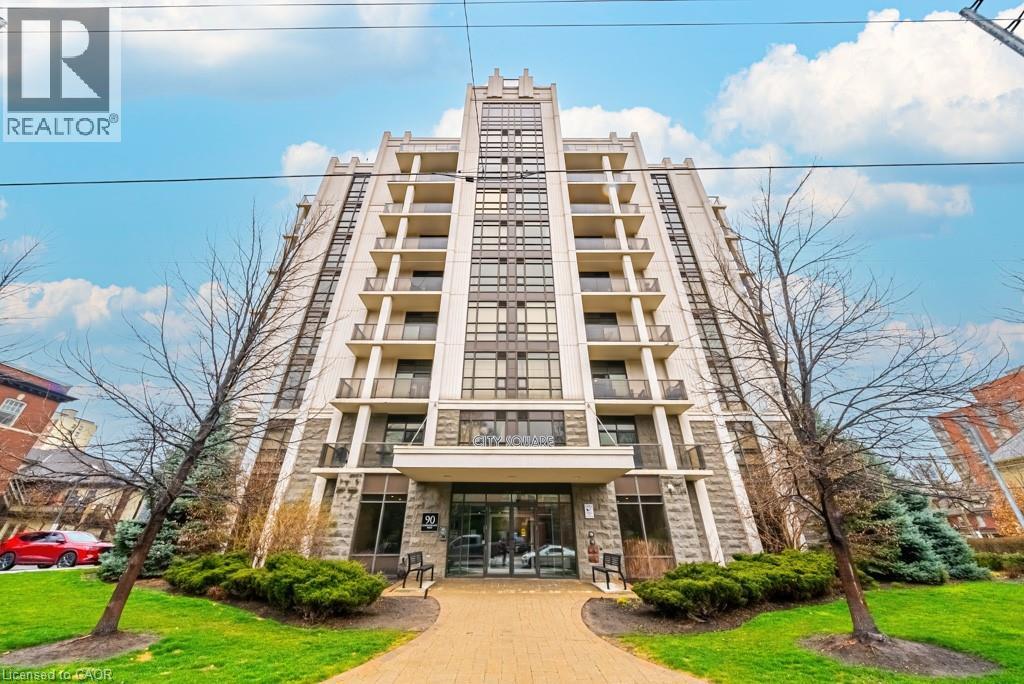 #502 90 CHARLTON Avenue W - 1