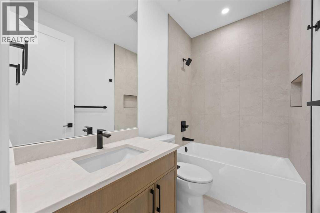 2205 26A Street SW - 38