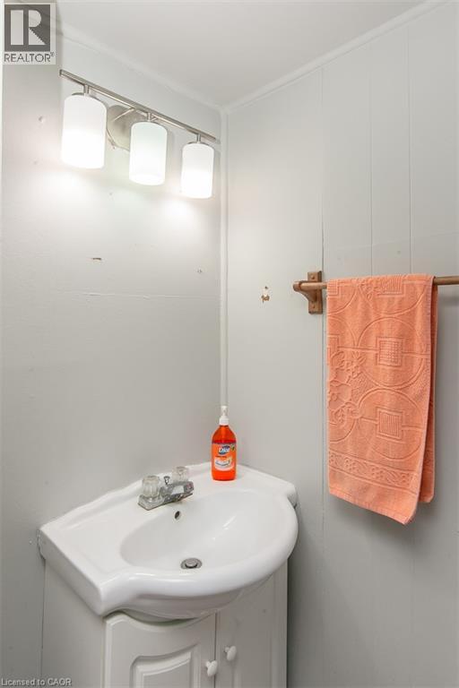 #41 80 OLD COUNTRY Drive - 12