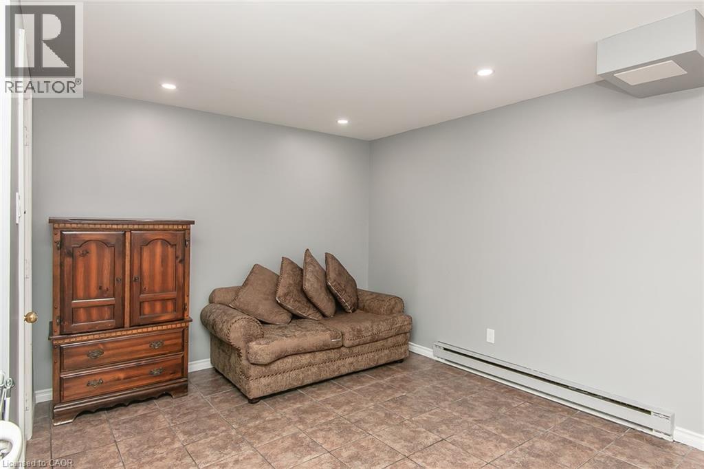 #41 80 OLD COUNTRY Drive - 9