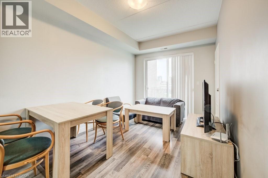 #B601 62 BALSAM Street - 16