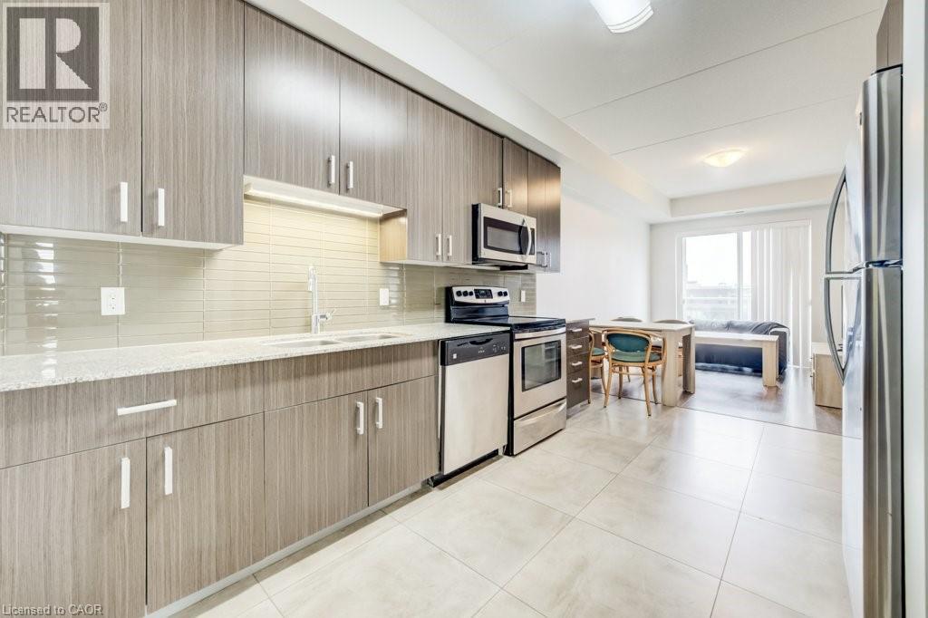 #B601 62 BALSAM Street - 10