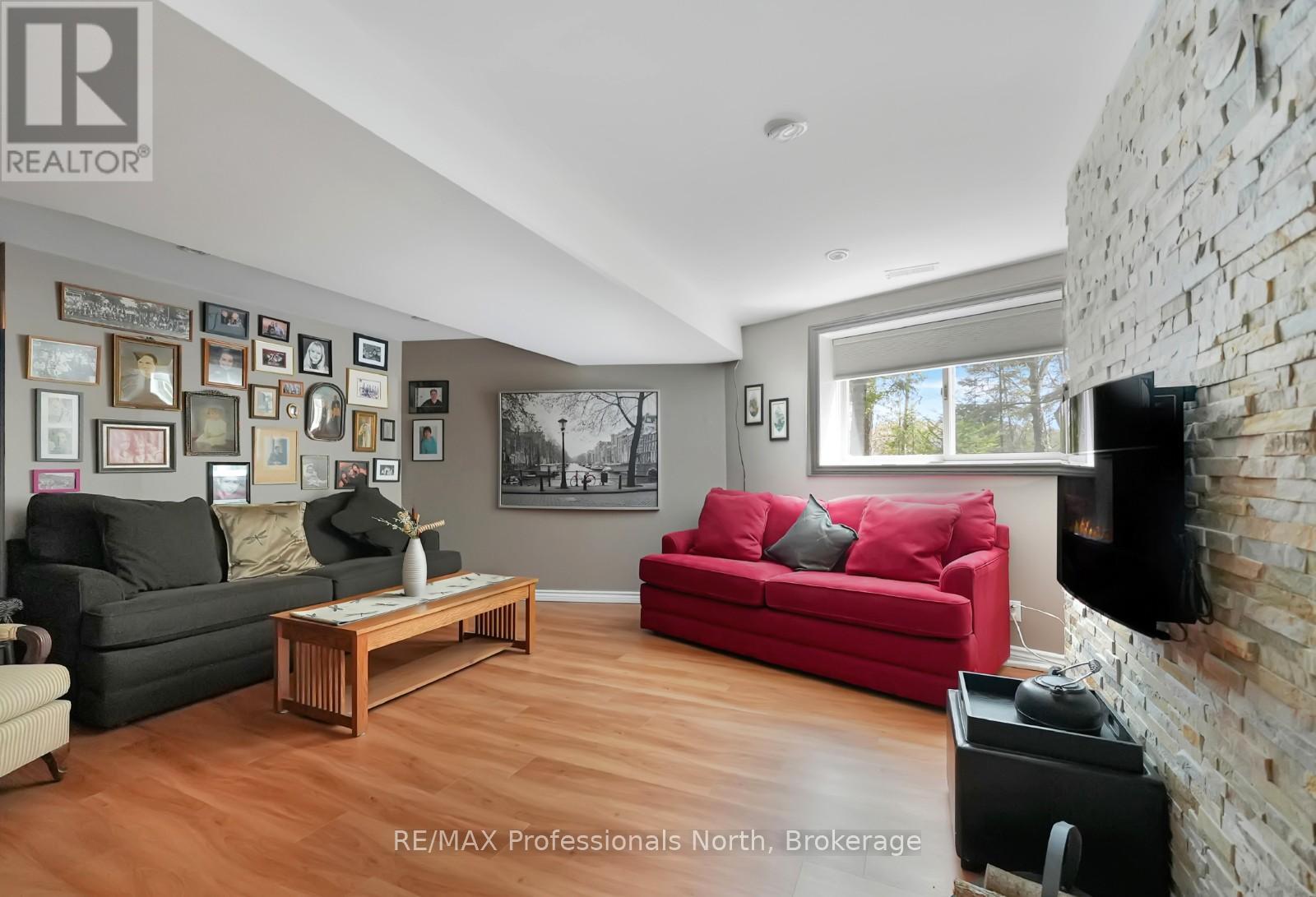 1157 BETWEEN LAKES TRAIL - 25