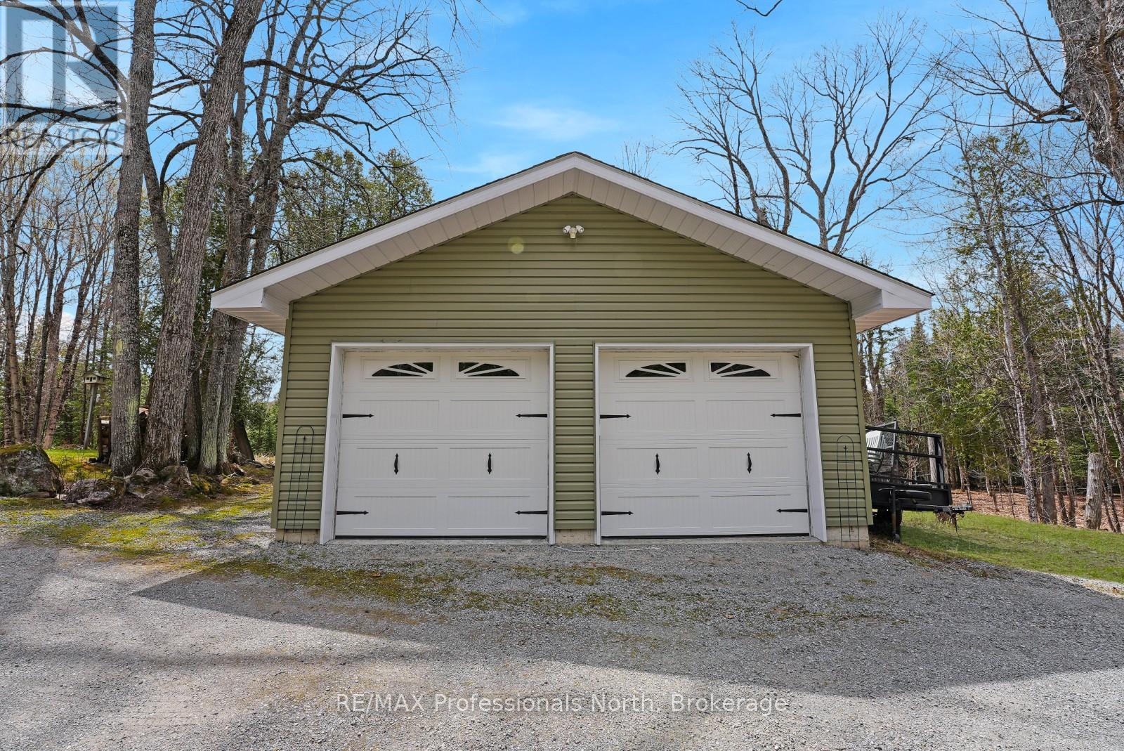 1157 BETWEEN LAKES TRAIL - 47
