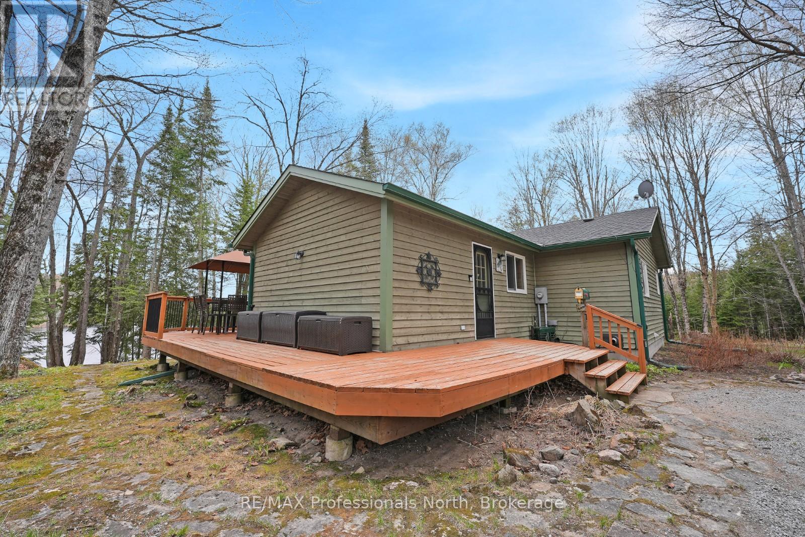 1157 BETWEEN LAKES TRAIL - 44