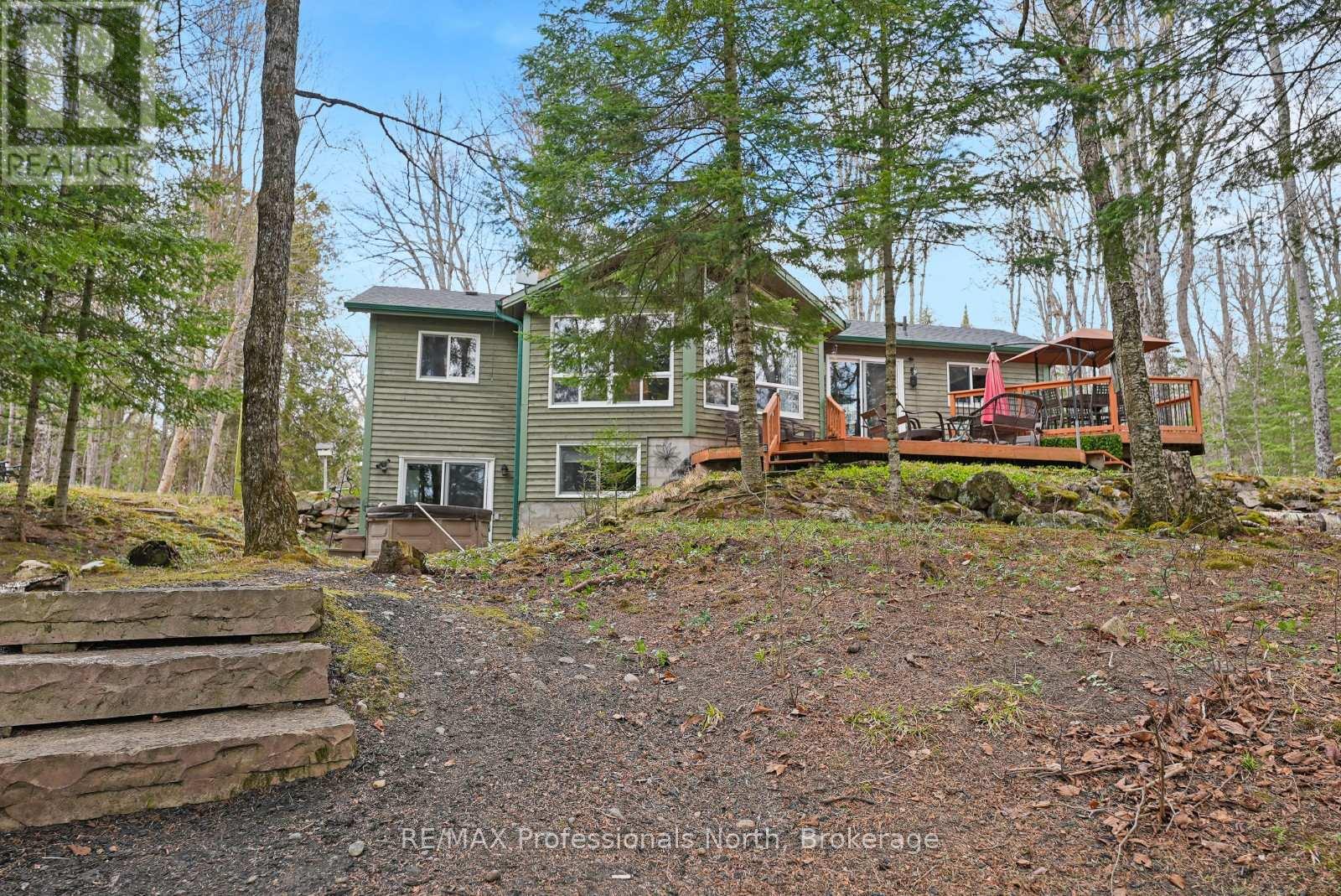 1157 BETWEEN LAKES TRAIL - 40
