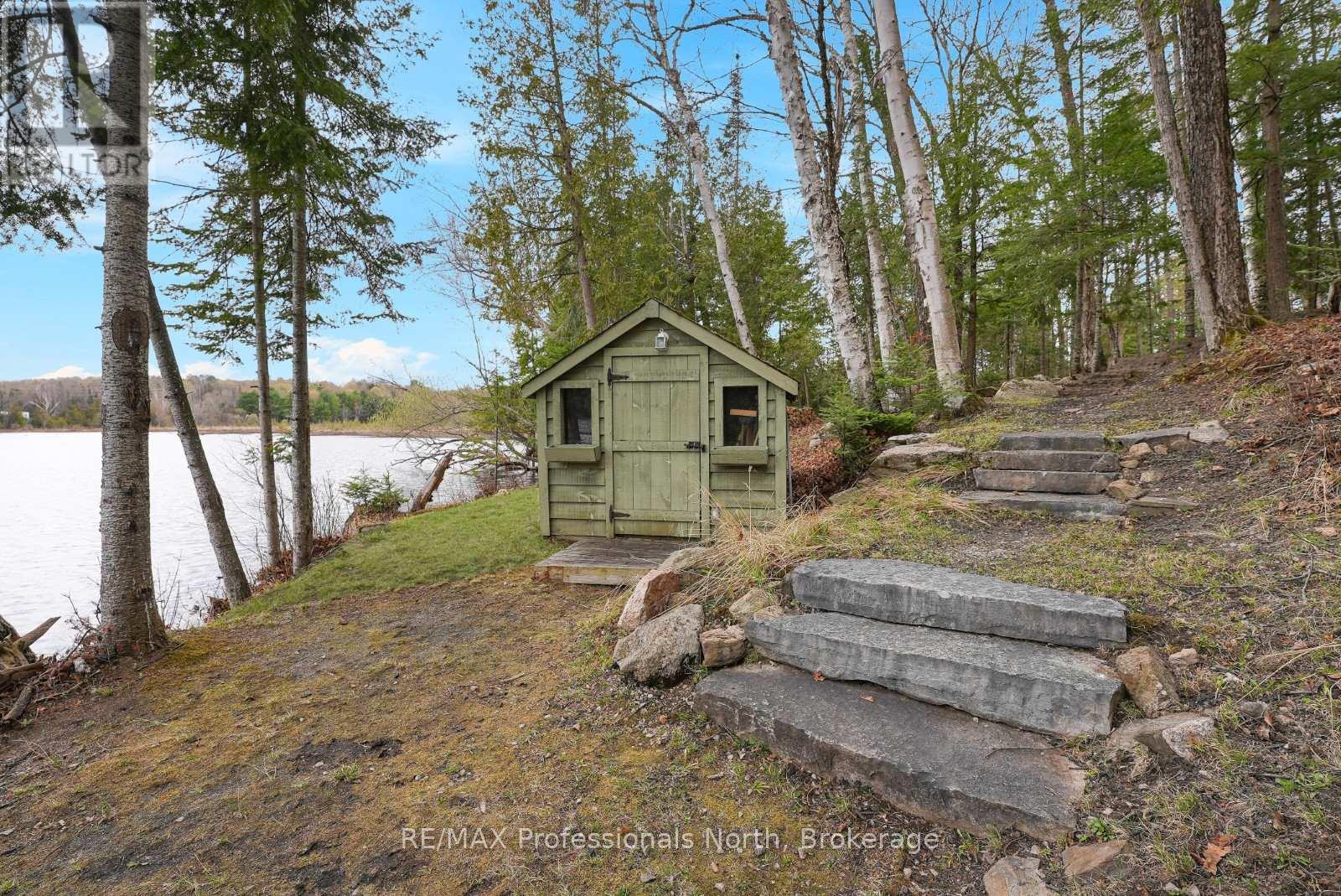 1157 BETWEEN LAKES TRAIL - 41