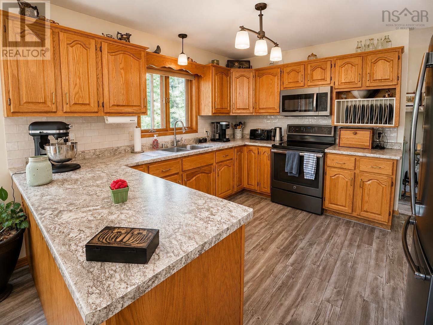 3852 HIGHWAY 208 - 4