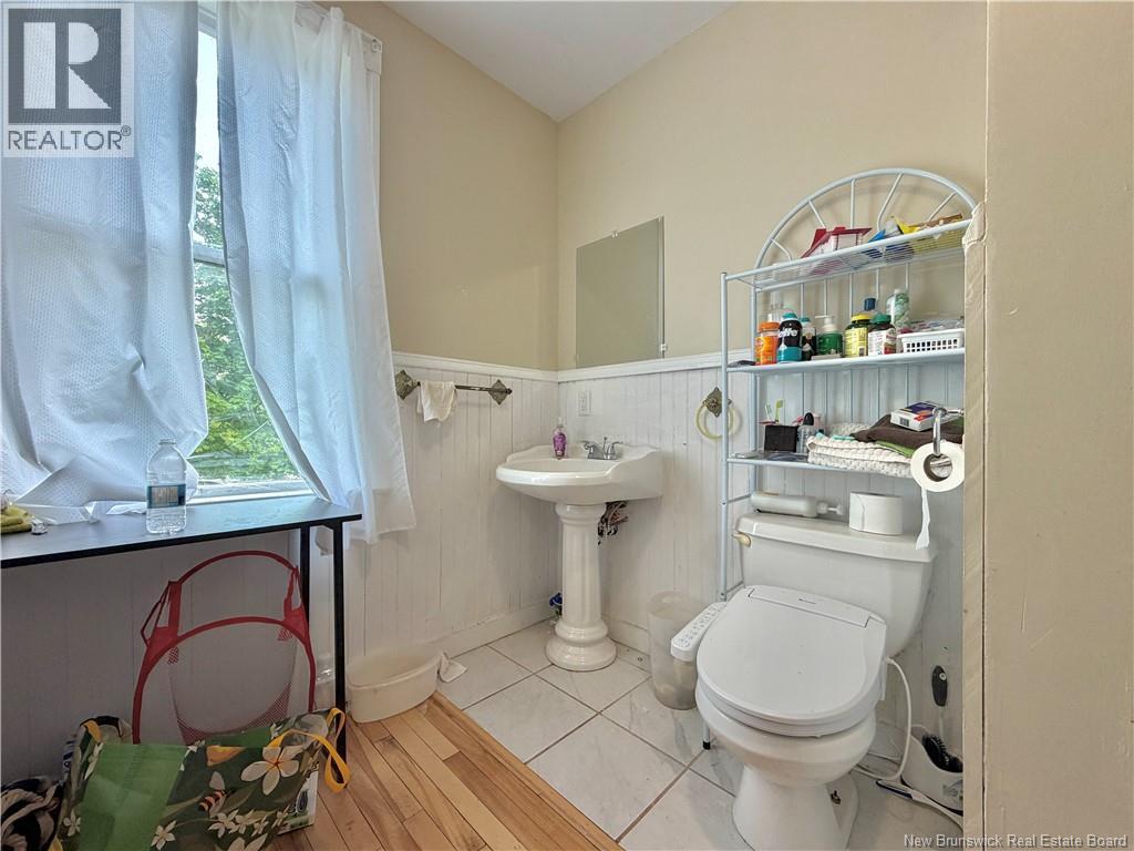 539 QUEEN ST - Image 28