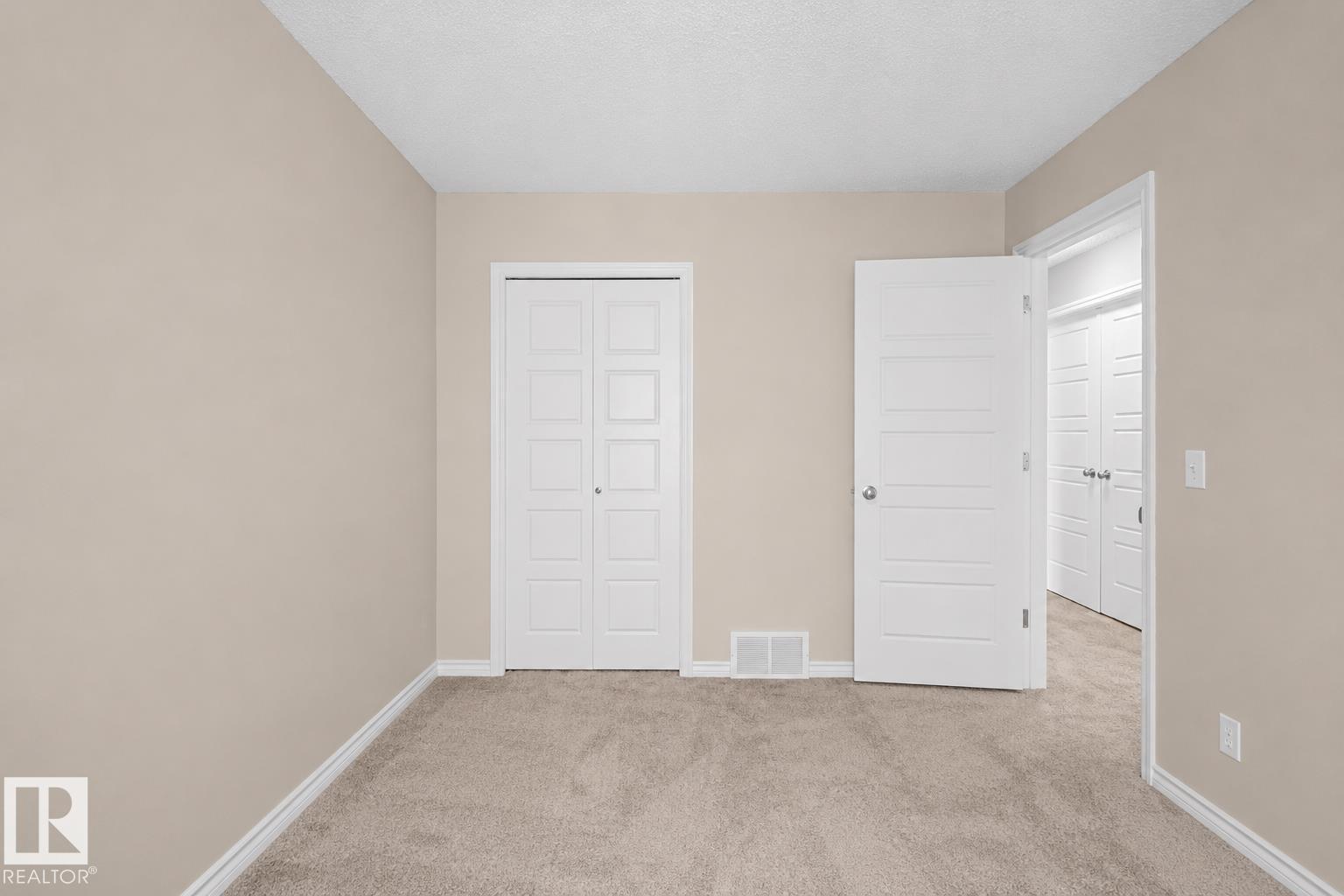 3233 21A AV NW - 36