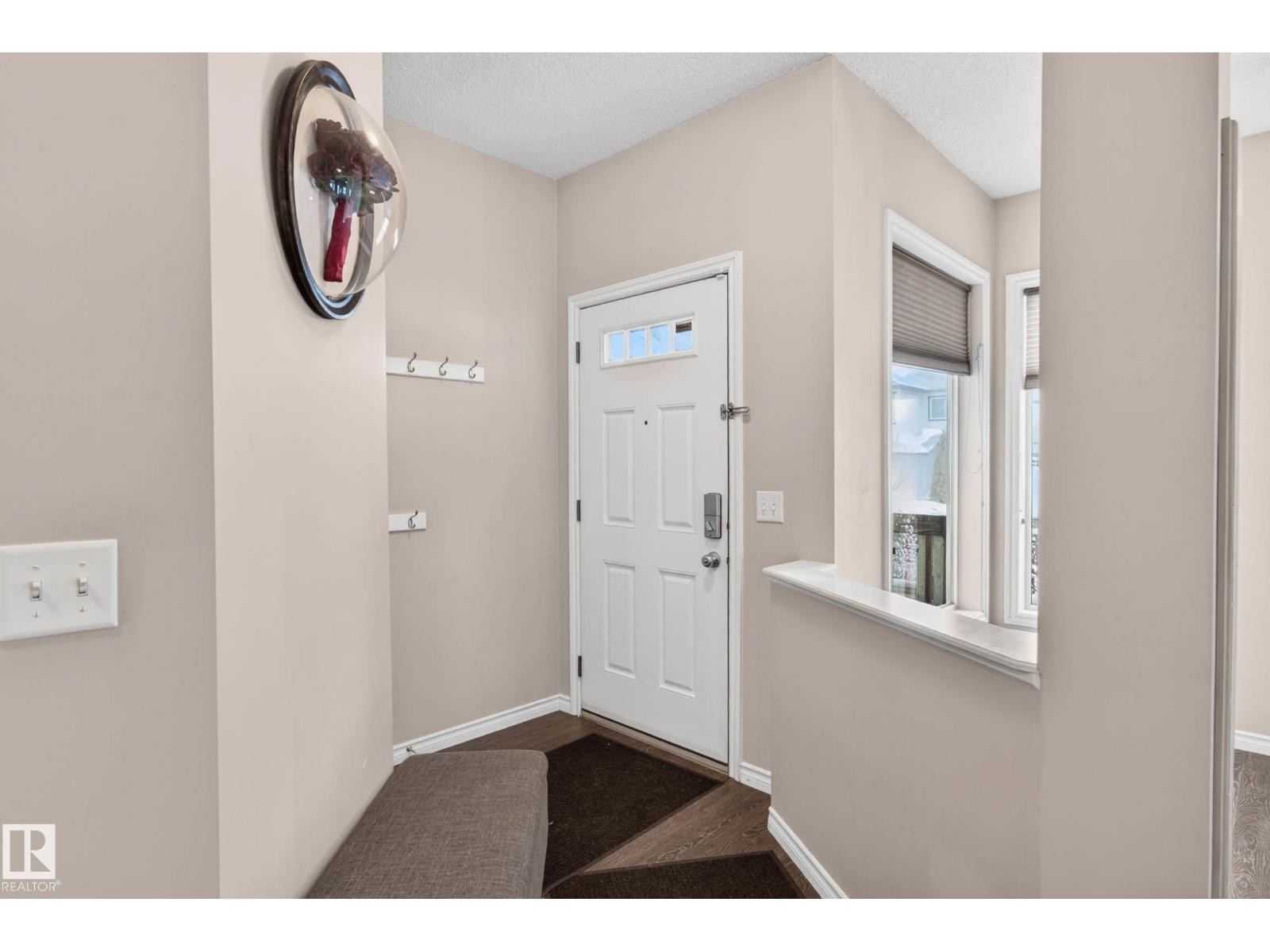 3233 21A AV NW - 4