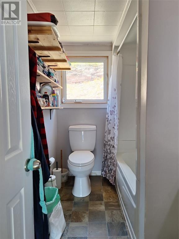 688 Oceanview Drive - 10