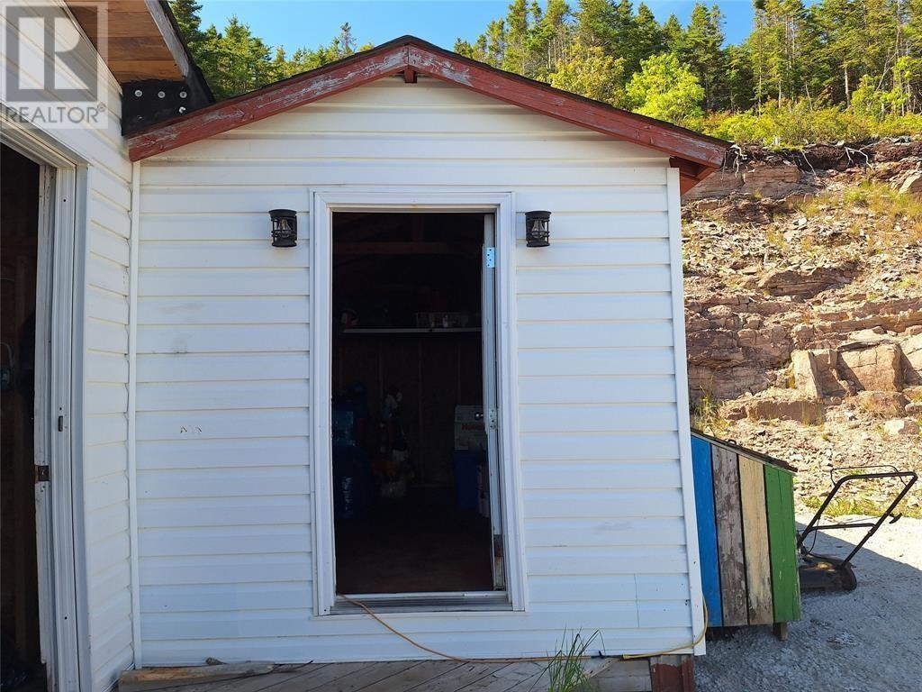 688 Oceanview Drive - 24