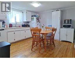 688 Oceanview Drive thumbnail 13
