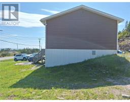 688 Oceanview Drive thumbnail 2