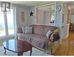 688 Oceanview Drive thumbnail 3