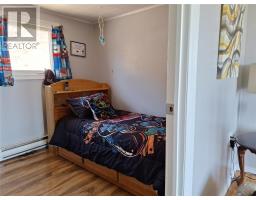 688 Oceanview Drive thumbnail 6