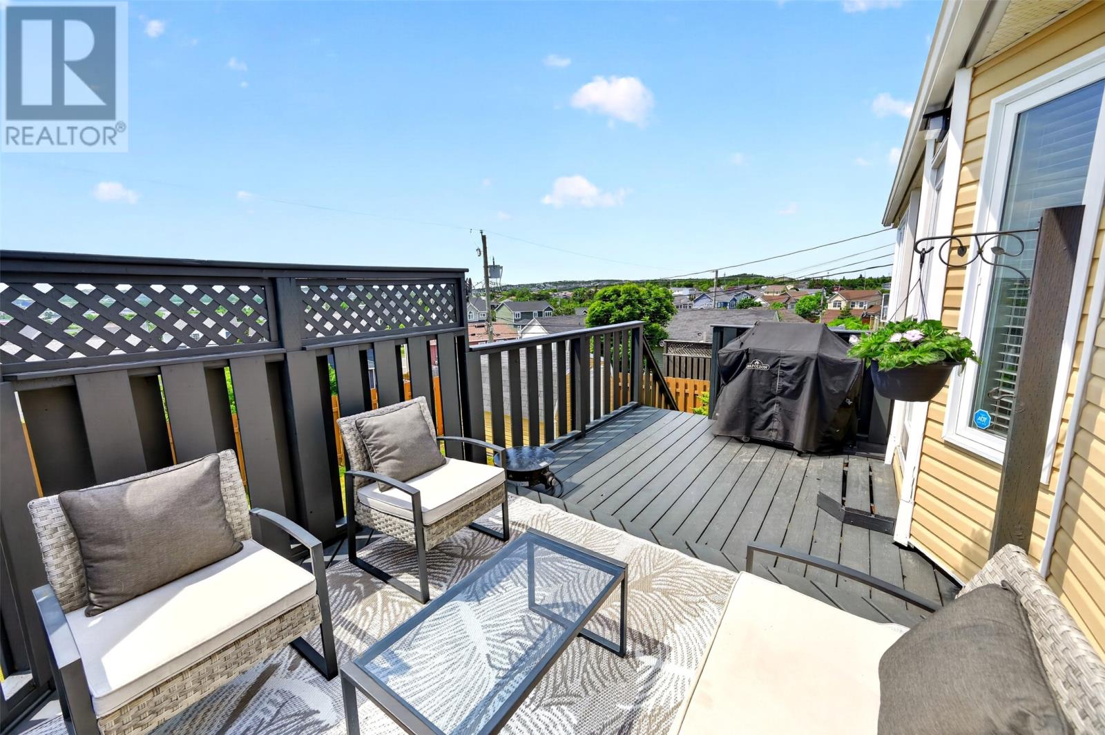 12 SUNDERLAND Drive - 47