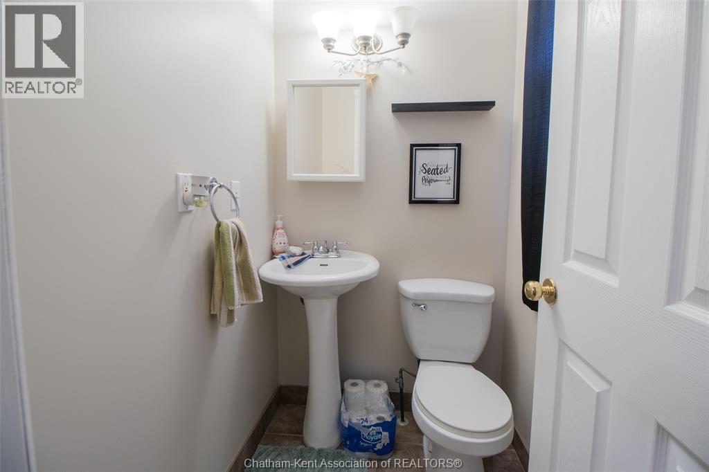 264 Forest STREET - 16