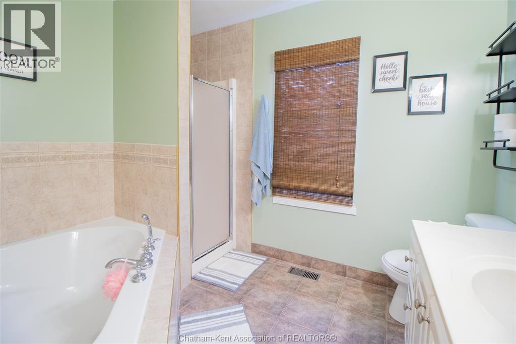264 Forest STREET - 17