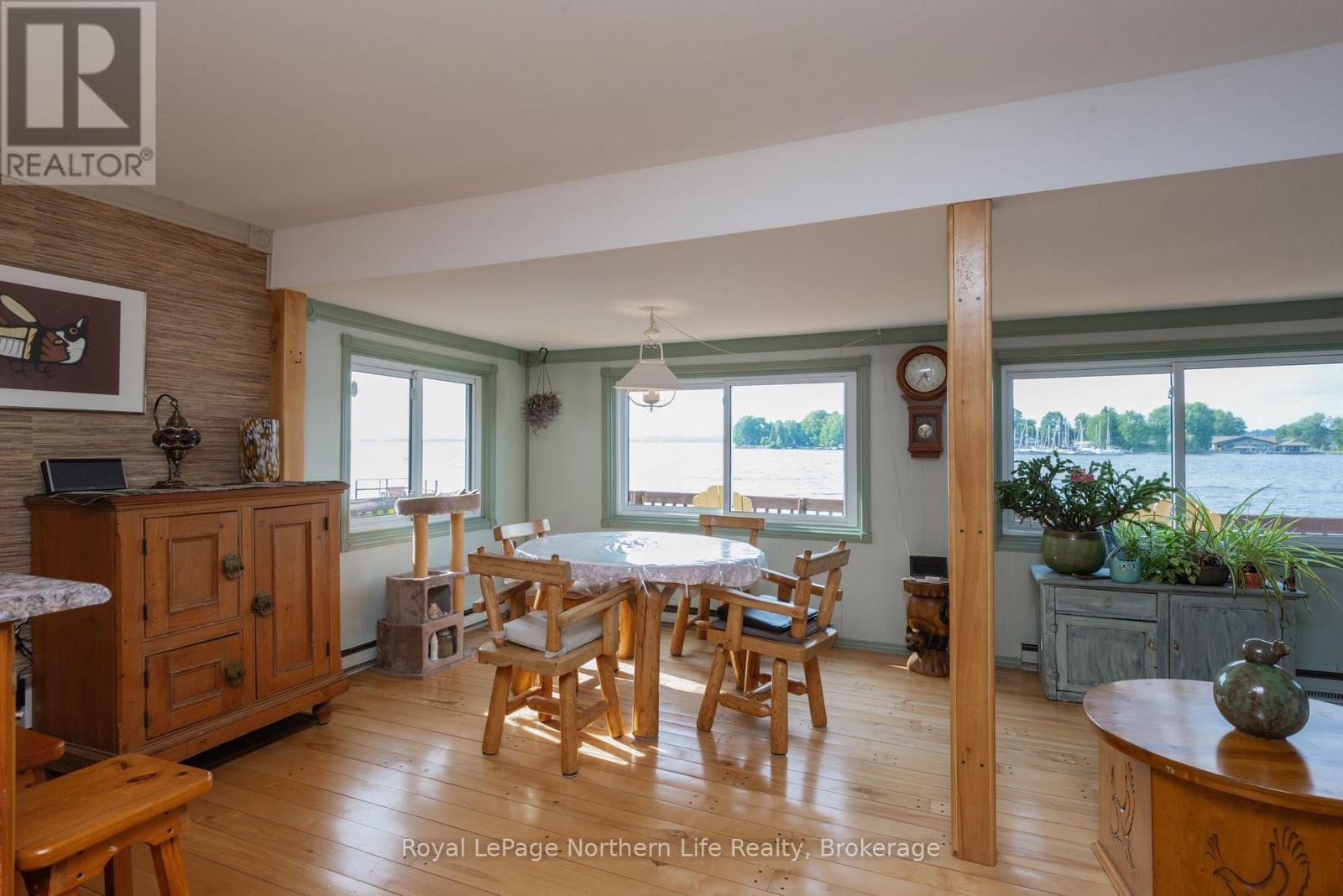 216 GREEN ROAD - 15
