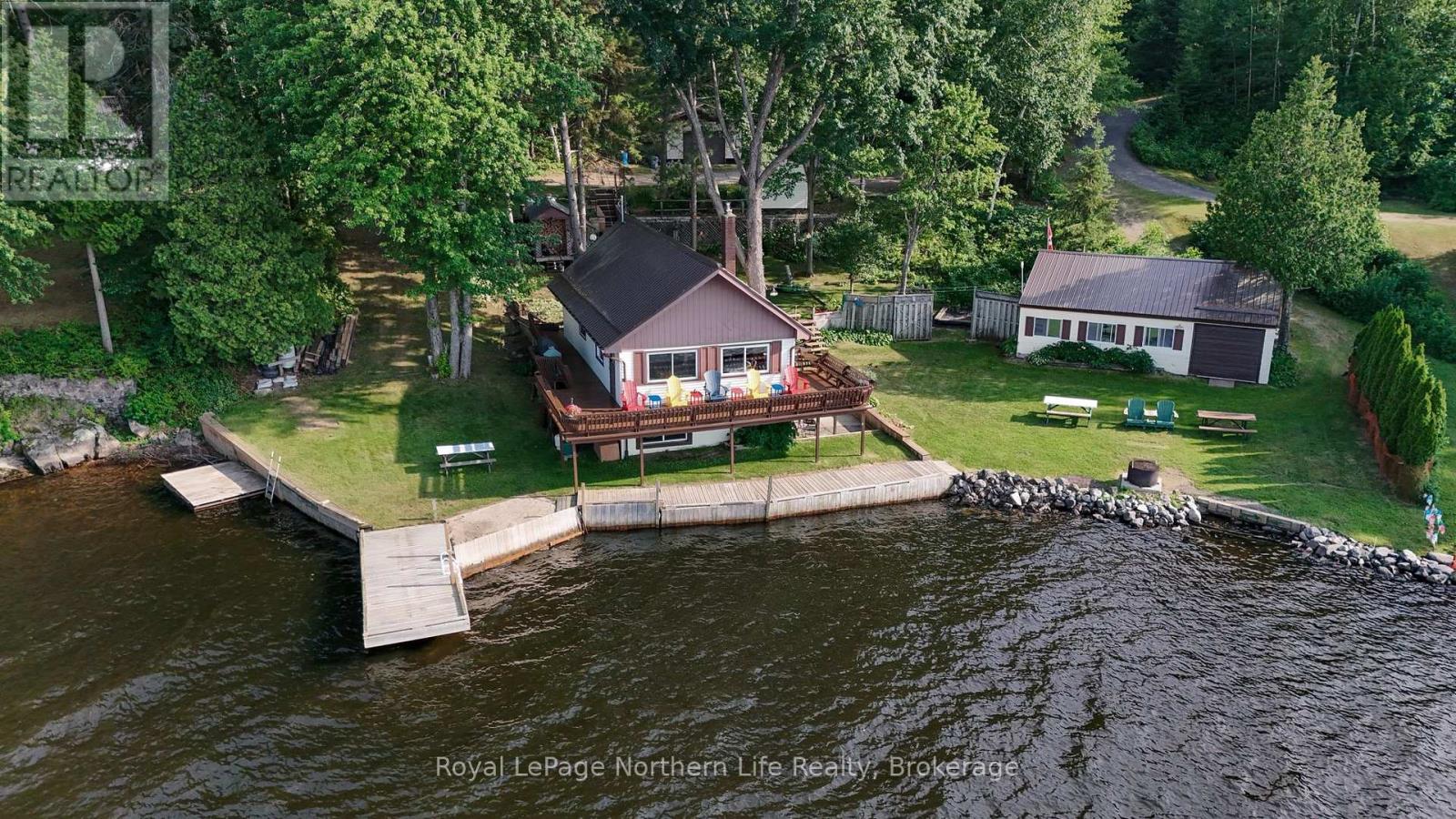 216 GREEN ROAD - 2