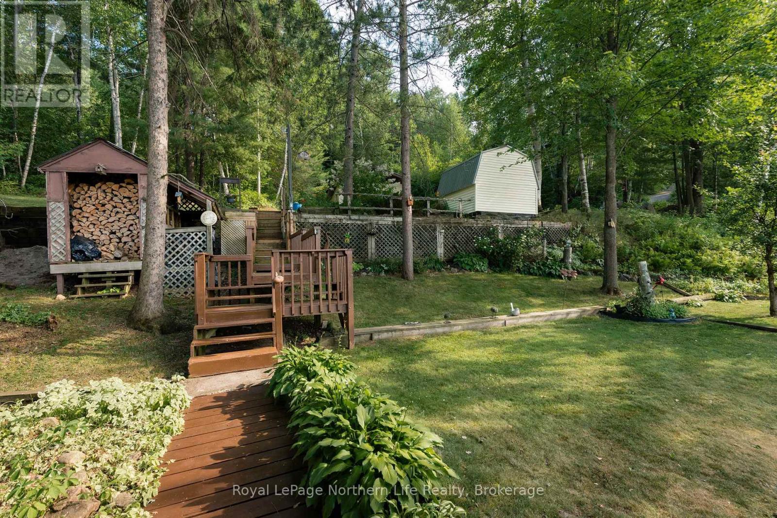 216 GREEN ROAD - 35