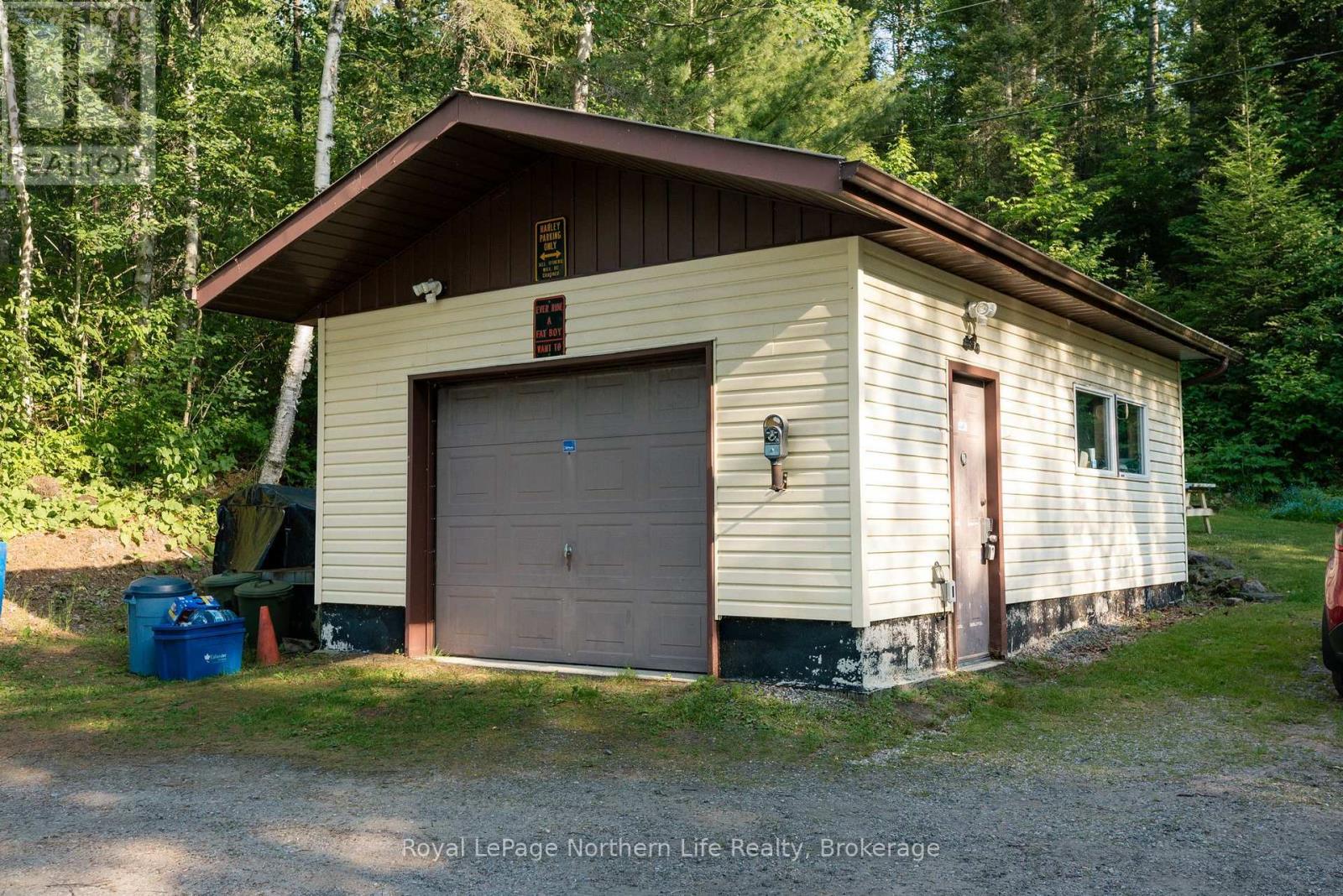 216 GREEN ROAD - 48