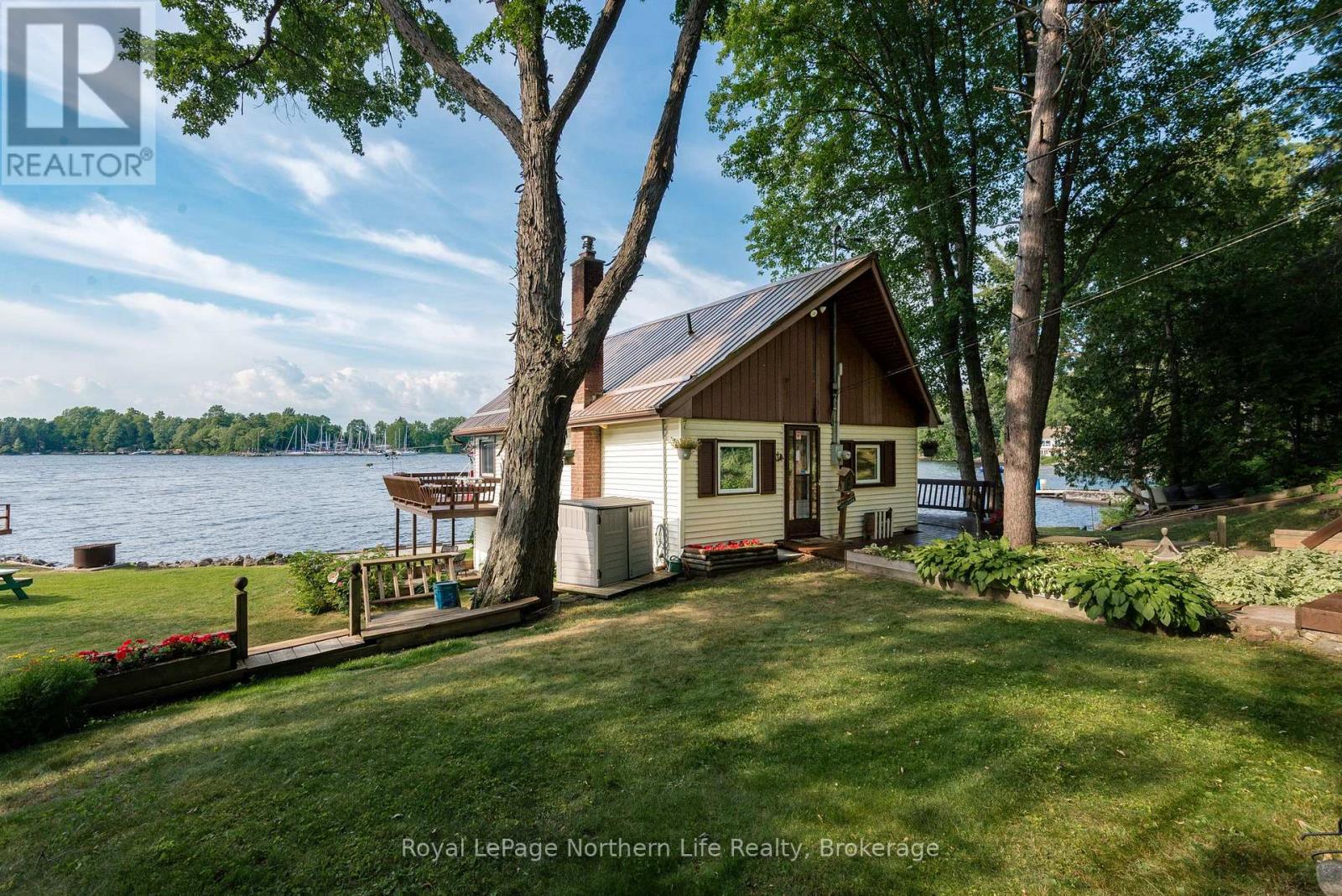 216 GREEN ROAD - 9