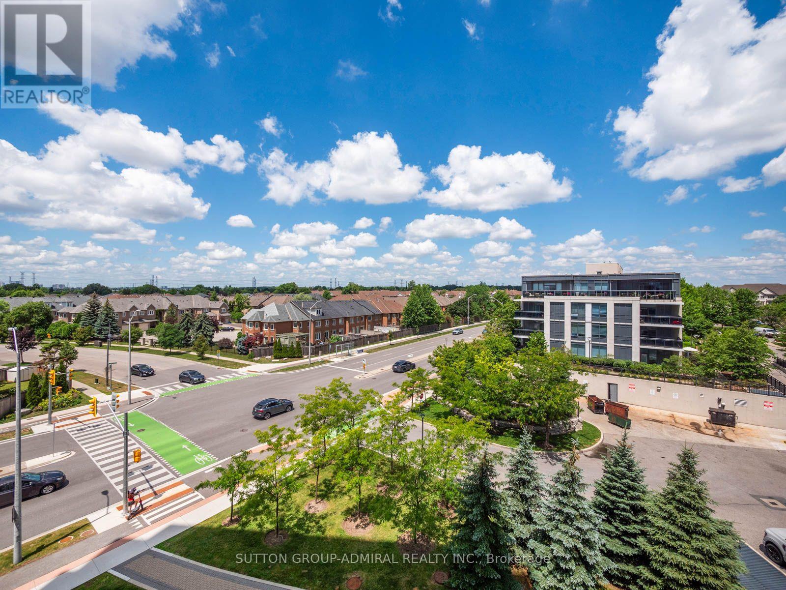 #413 10 GATINEAU DRIVE - Image 22