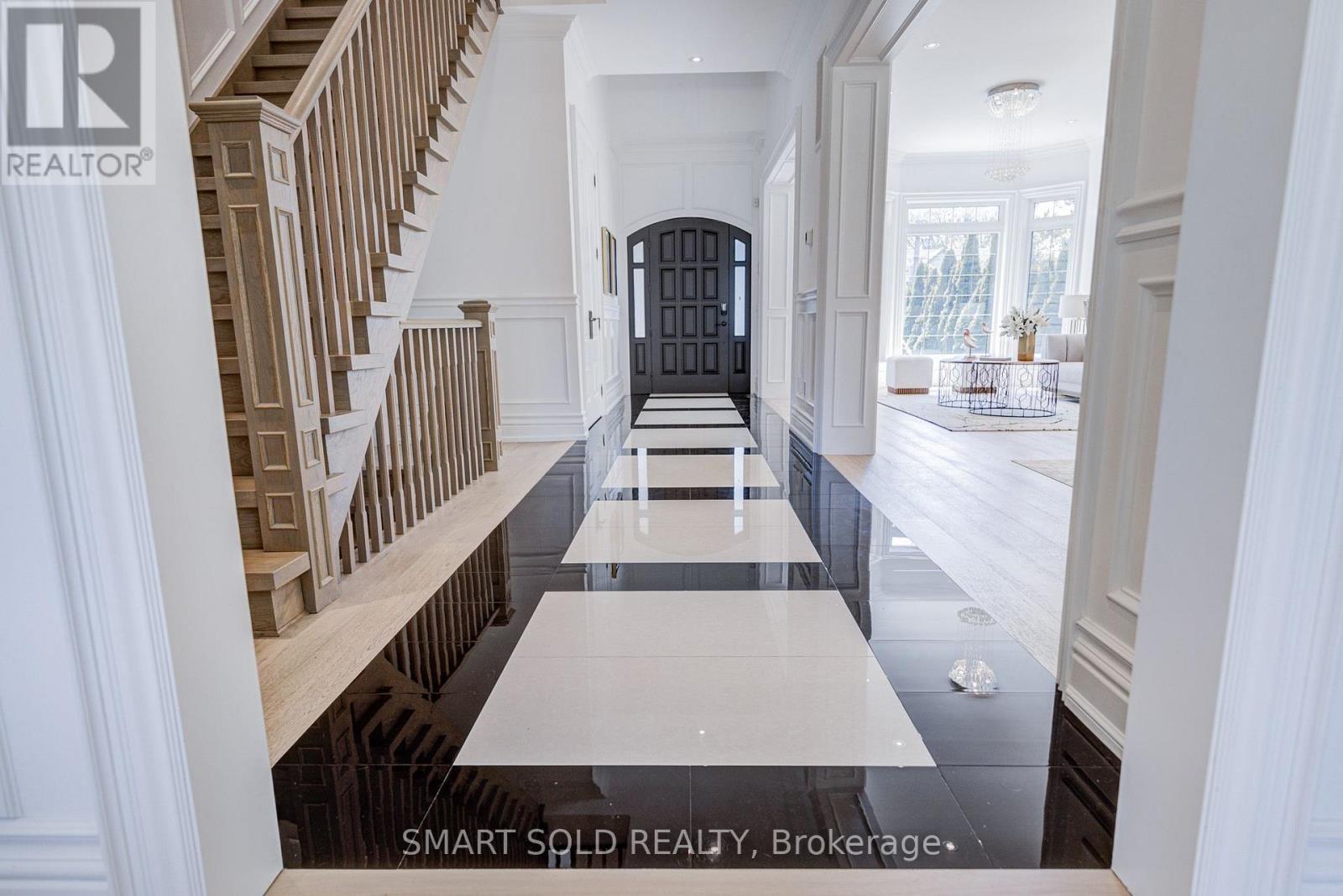 201 BURNHAMTHORPE ROAD - Image 4