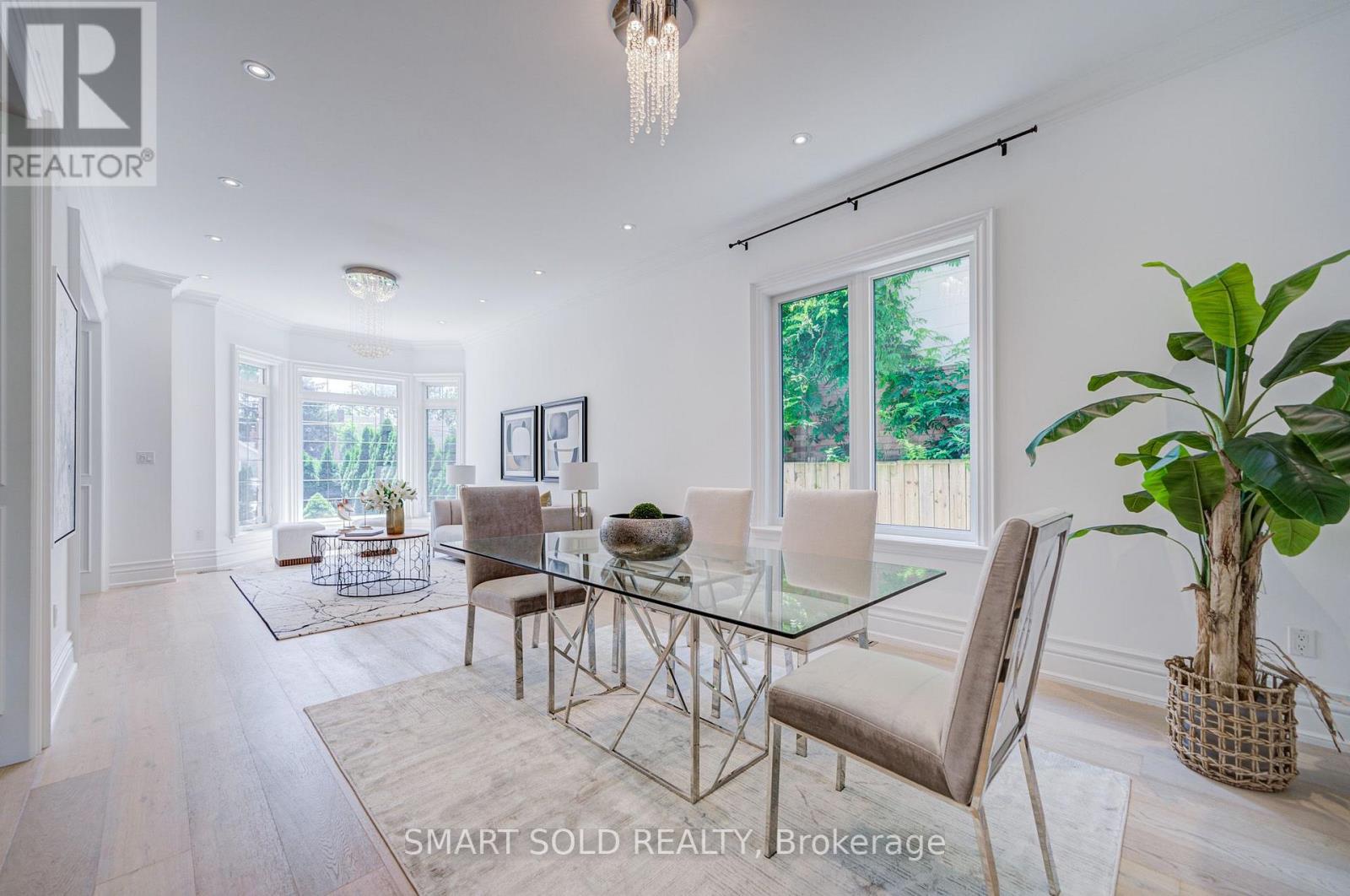 201 BURNHAMTHORPE ROAD - Image 9