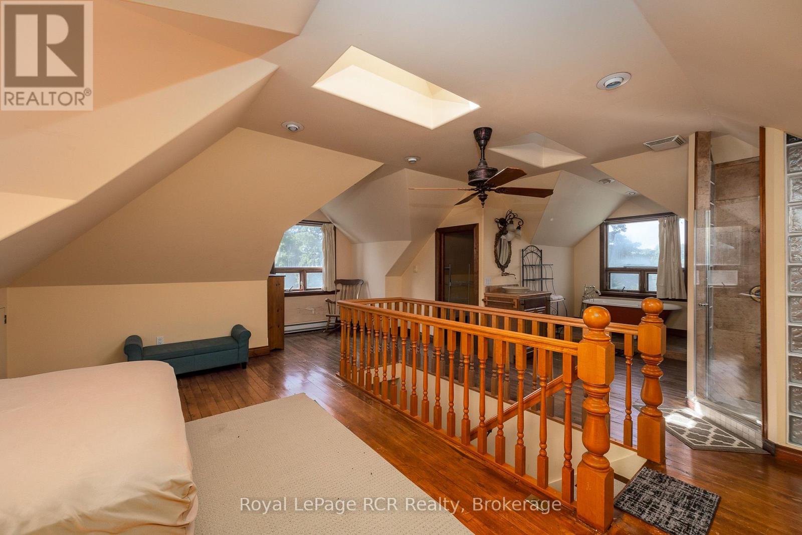 404683 GREY ROAD 4 - 25