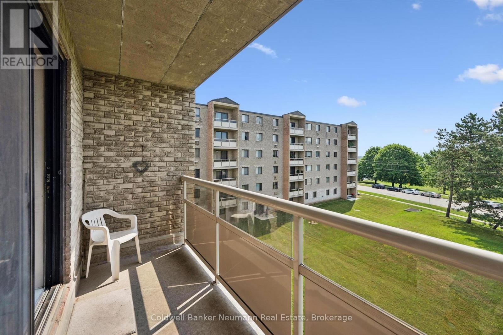 #405 93 WESTWOOD ROAD - 31