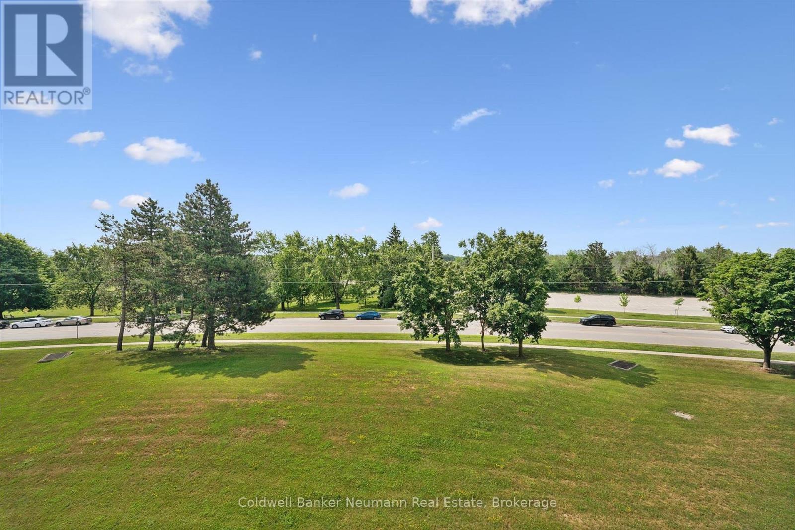 #405 93 WESTWOOD ROAD - 34